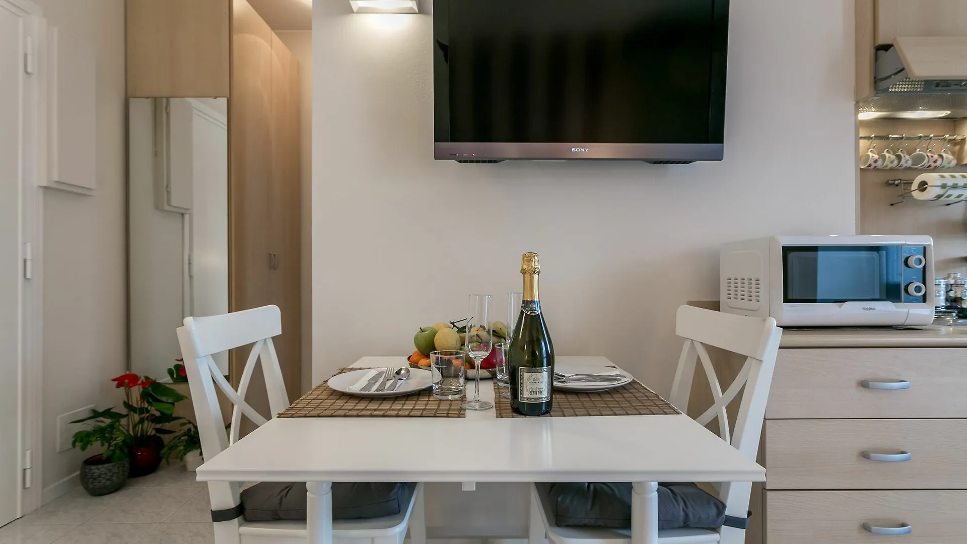 Apartment Notami - Violet Home Loreto Milan Italy
