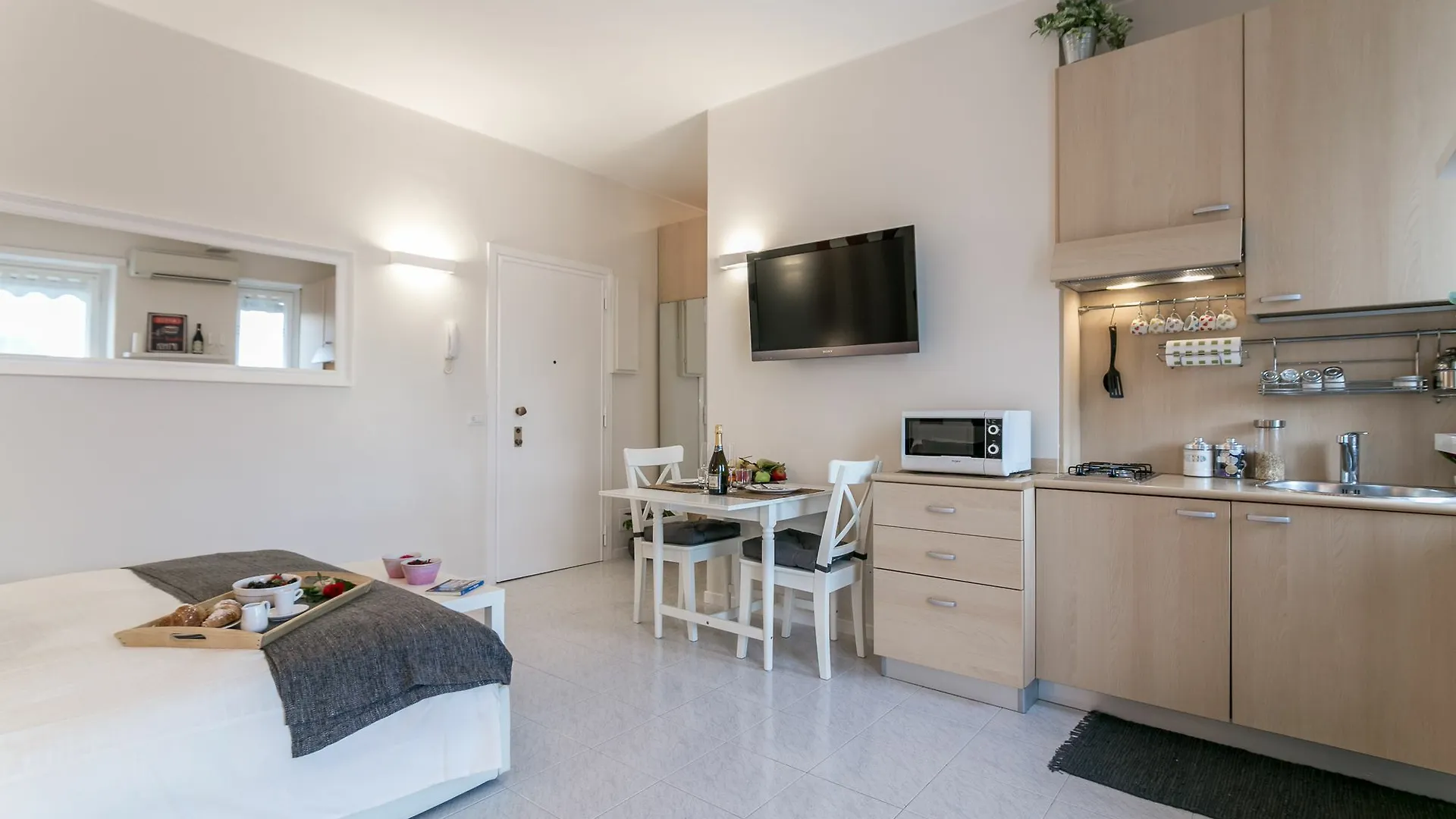 Apartment Notami - Violet Home Loreto Milan Italy