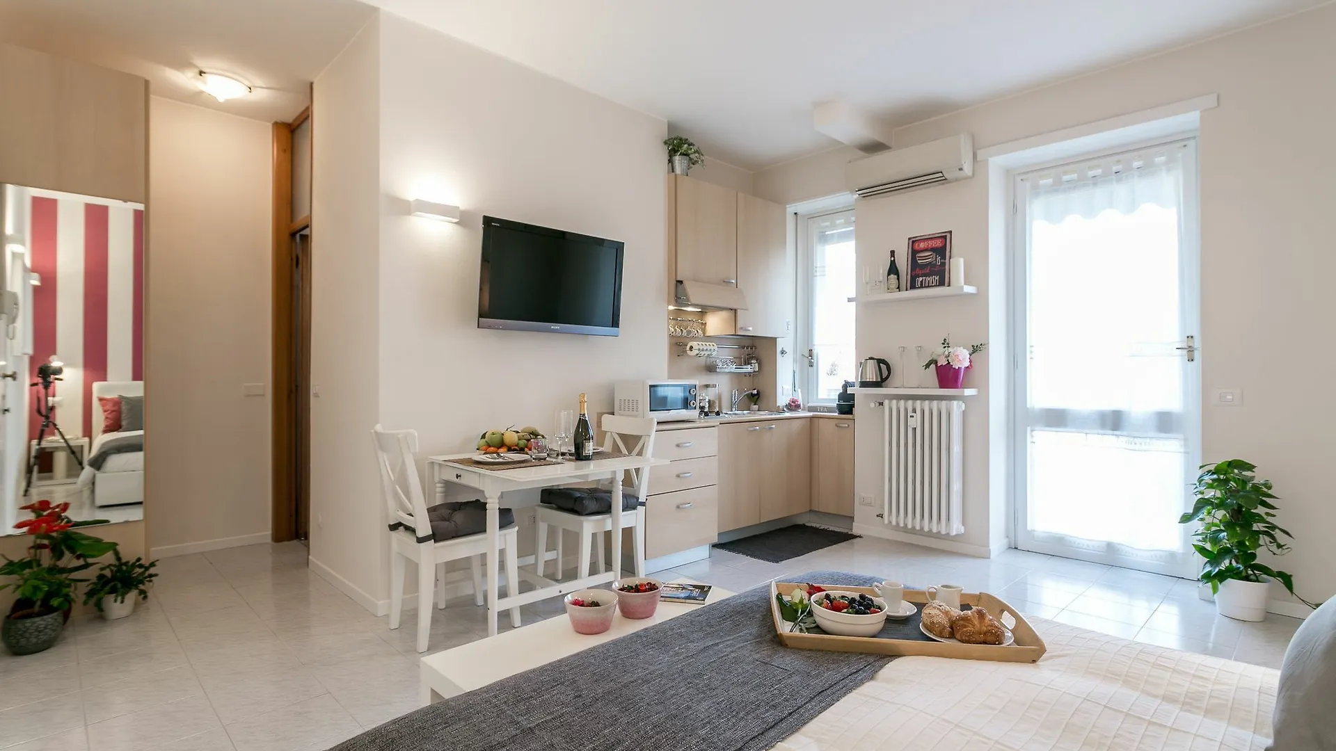 Apartment Notami - Violet Home Loreto Milan